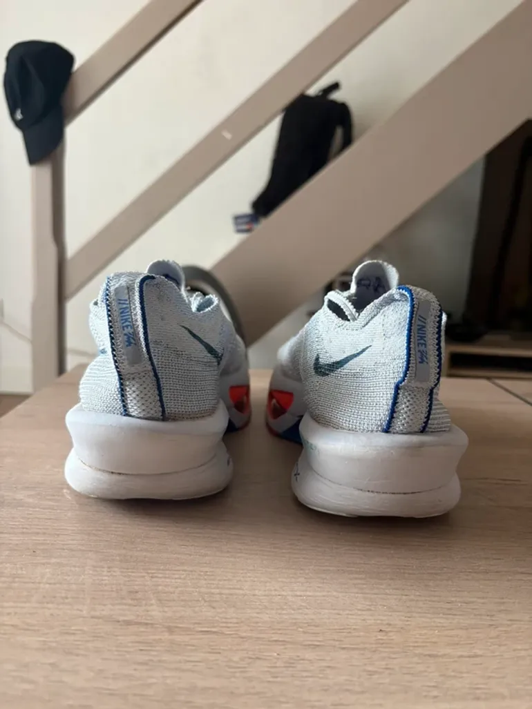 Used Nike AlphaFly 3 bike — image 2 of 7