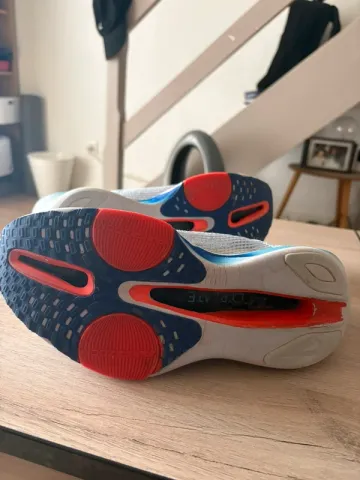 Used Nike AlphaFly 3 bike — image 5 of 7