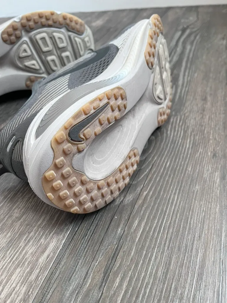 Gebrauchtes Nike Zoom Vomero 18 2026 bike — Bild 9 von 11