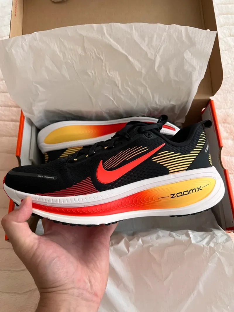 Nike Vomero 18 Running Shoes d'occasion