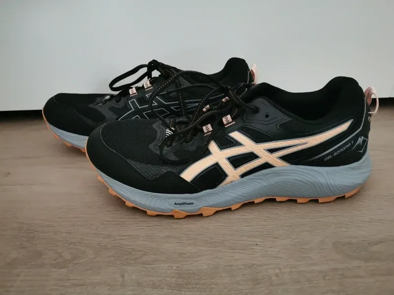 Used Asics Gel-Sonoma 7 Running Shoes