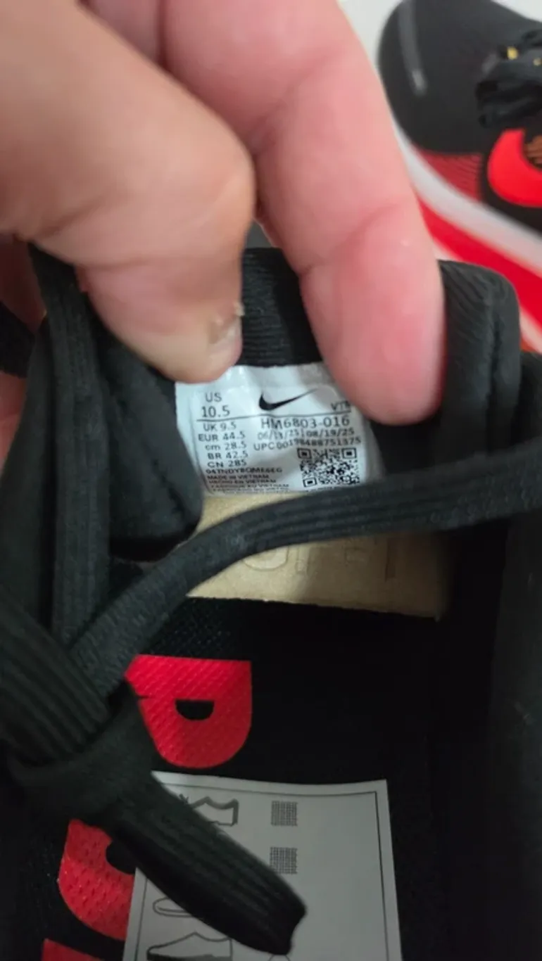 Used Nike Vomero 18 bike — image 5 of 9