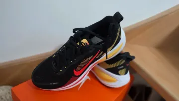 Used Nike Vomero 18 bike — image 3 of 9