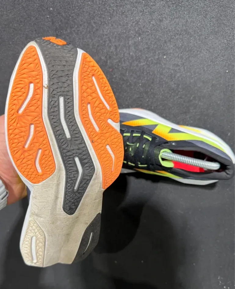 Použité New Balance FuelCell bike — obrázek 3 z 4