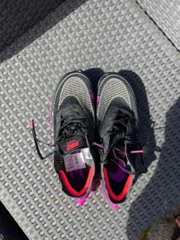 Used Lightweight ZoomX Vaporfly NEXT% 2 bike — image 7 of 10