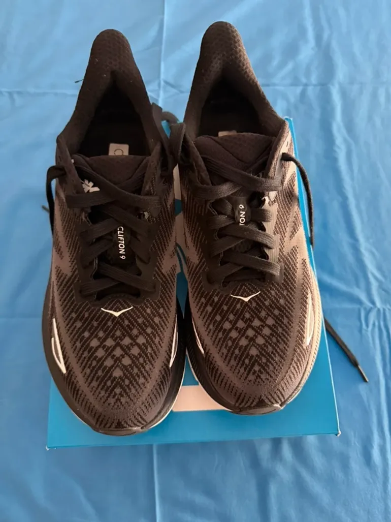 Hoka Clifton 9 bike d'occasion — image 2 sur 6
