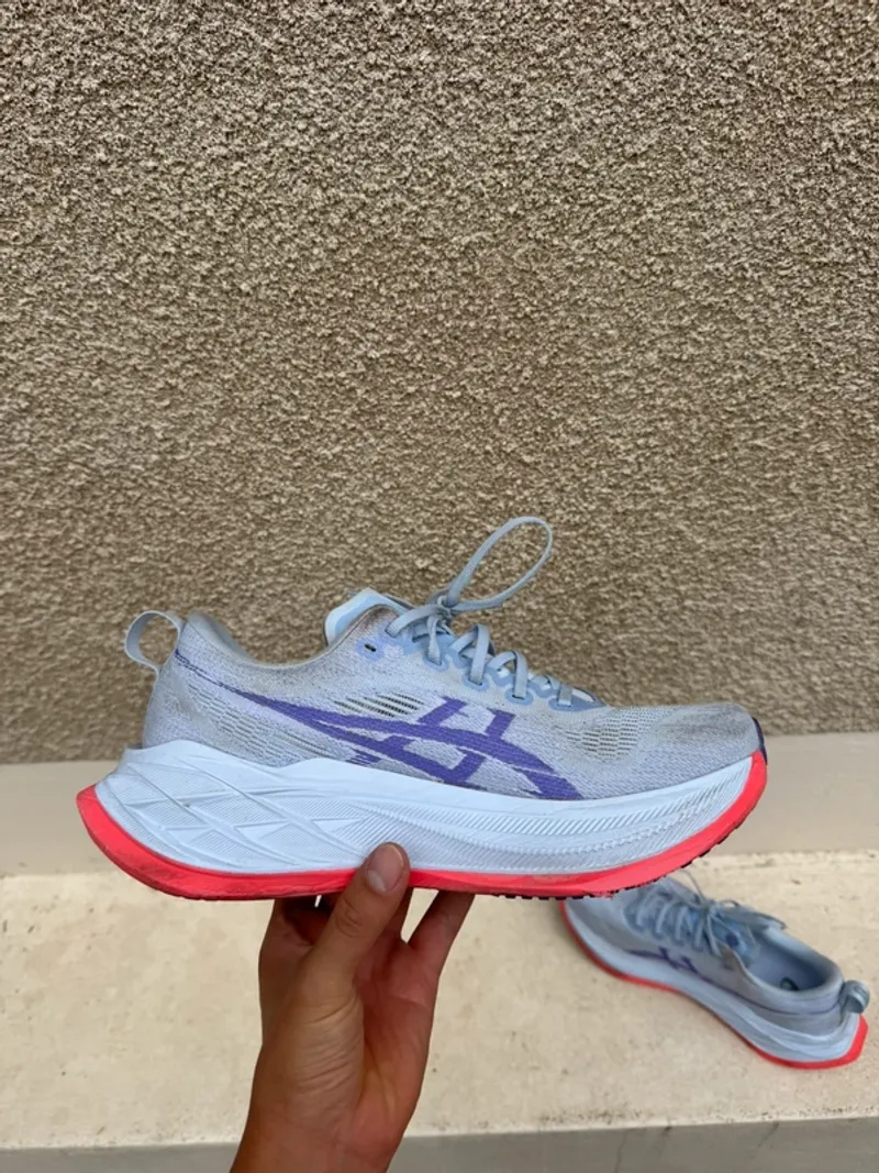 Used Asics Superblast 2 Running Shoes
