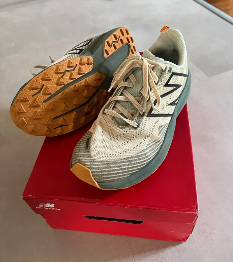 New Balance Fuelcell Venym Running Shoes d'occasion