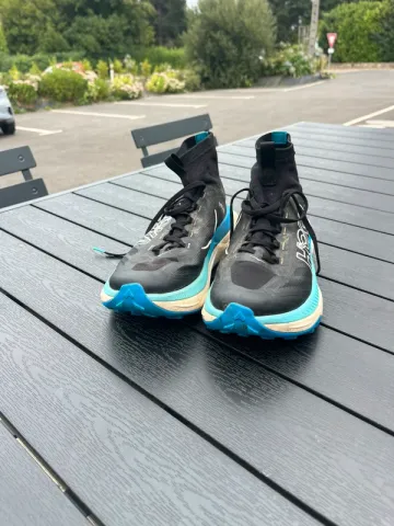 Used Hoka Tecton X 3 bike — image 3 of 5
