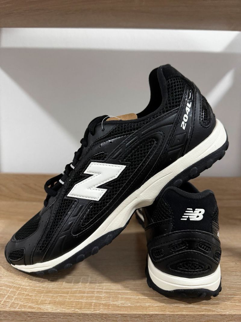 New Balance 204L Running Shoes d'occasion