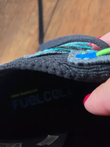 Used New Balance FuelCell Rebel bike — image 4 of 6