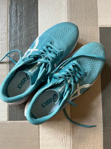 Used Asics Magicspeed 4 bike — image 1 of 8