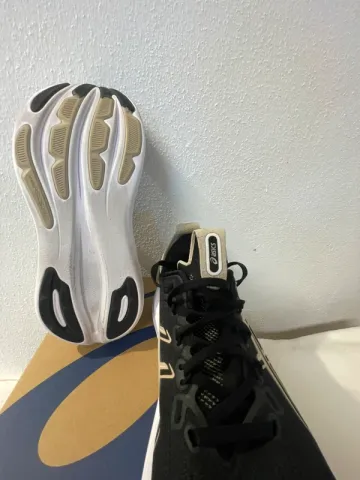 Použité Asics Gel-Nimbus 28 bike — obrázek 9 z 12