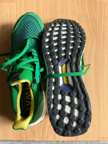 Used Adidas Ultraboost 1.0 x Disney bike — image 4 of 6