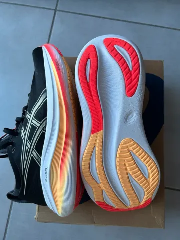 Used Asics Gel Nimbus 27 bike — image 2 of 6