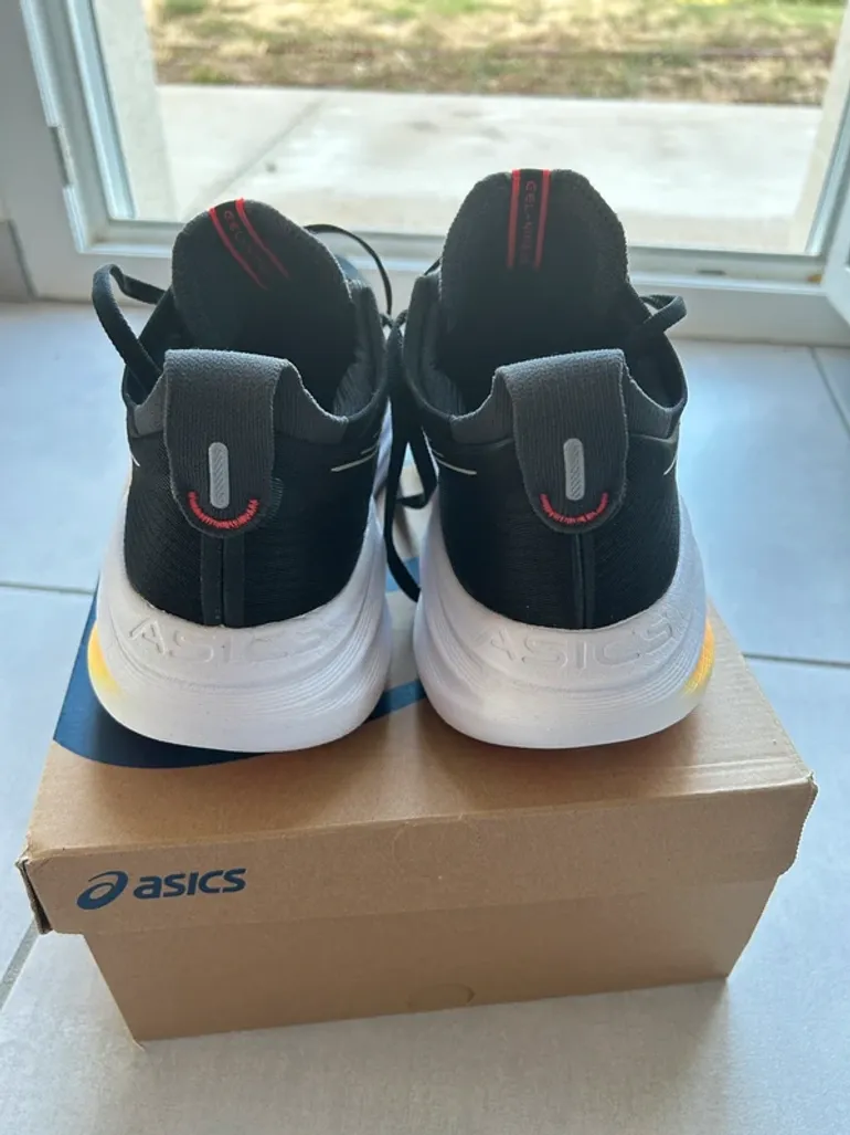 Used Asics Gel Nimbus 27 bike — image 4 of 6