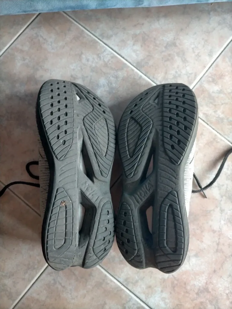 Used Hoka Mach X2 bike — image 4 of 12