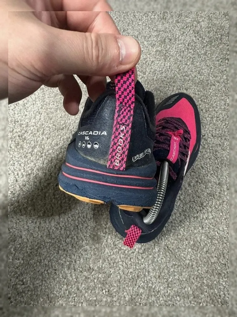 Used Brooks Cascadia 16 bike — image 8 of 11