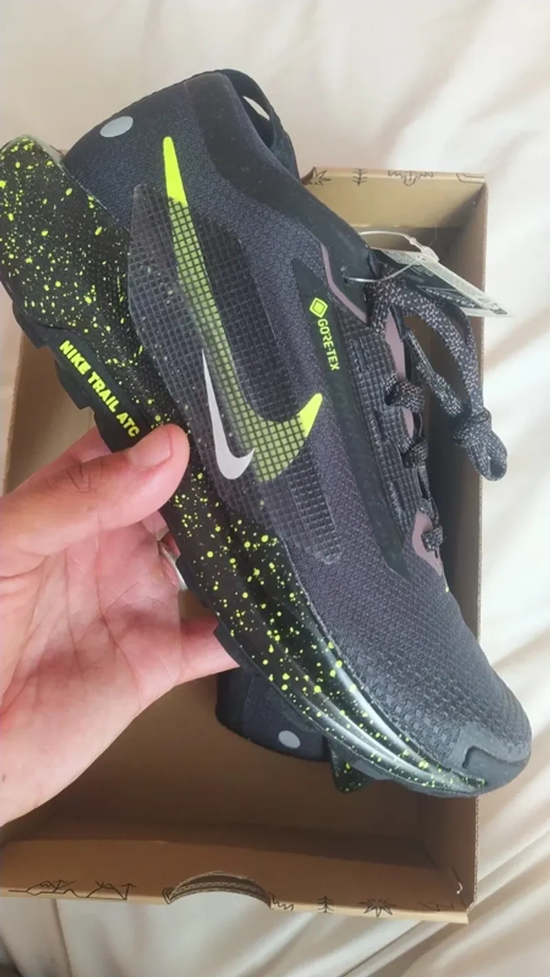 Used Pegasus Trail 5 Running Shoes