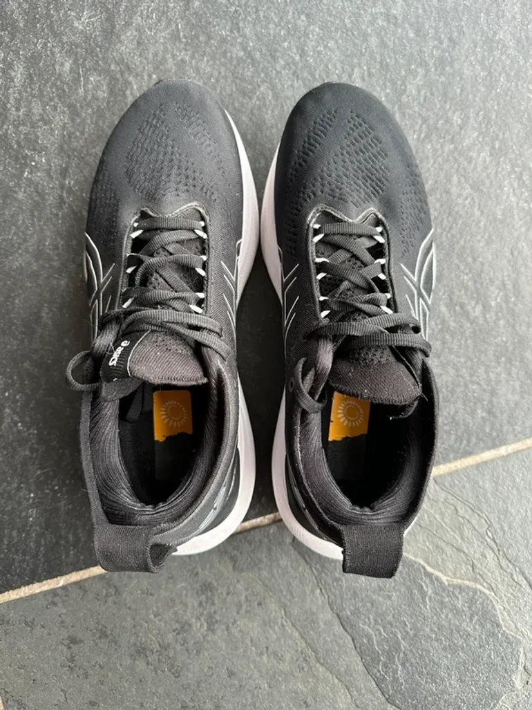 Used Asics Gel-Nimbus 25 bike — image 5 of 9