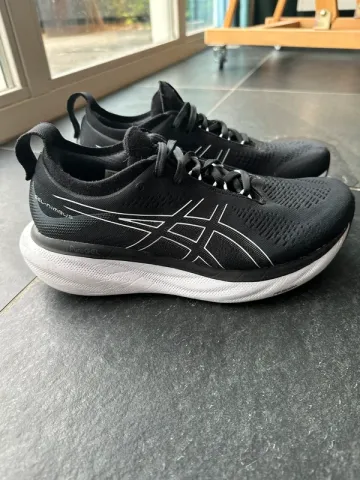 Used Asics Gel-Nimbus 25 bike — image 1 of 9