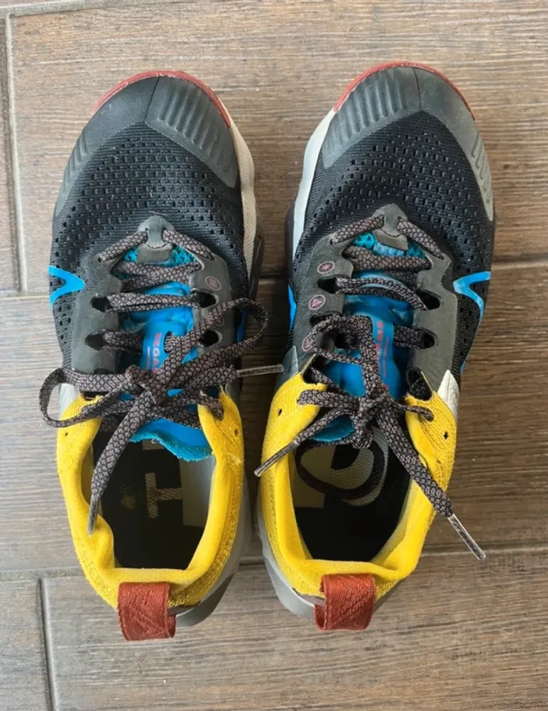 Used Nike ZoomX Zegama Trail bike — image 8 of 9