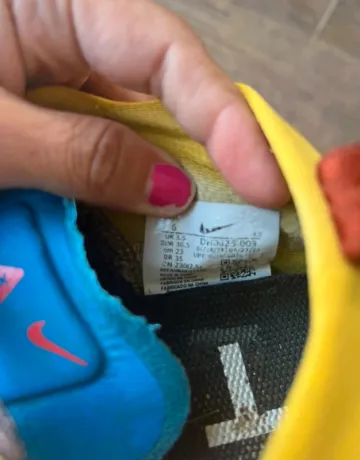 Used Nike ZoomX Zegama Trail bike — image 6 of 9