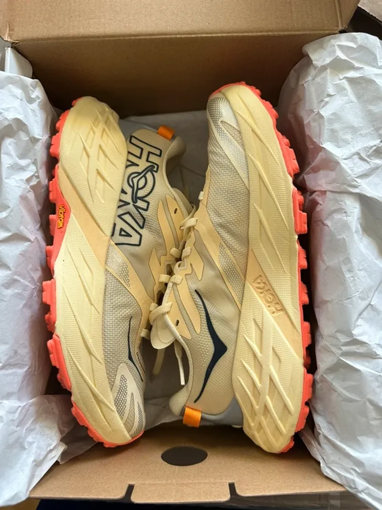 Used Hoka Speedgoat 7 bike — image 5 of 7