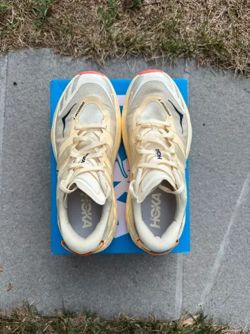 Used Hoka Speedgoat 7 bike — image 1 of 7