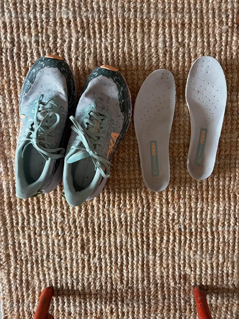 Used Hoka Speedgoat 6 GTX bike — image 6 of 9