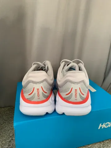 Tweedehands Hoka Bondi 9 bike — afbeelding 4 van 6