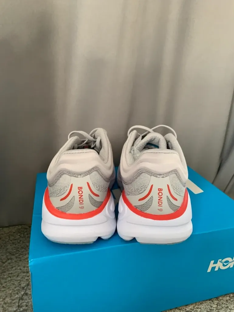 Tweedehands Hoka Bondi 9 bike — afbeelding 4 van 6