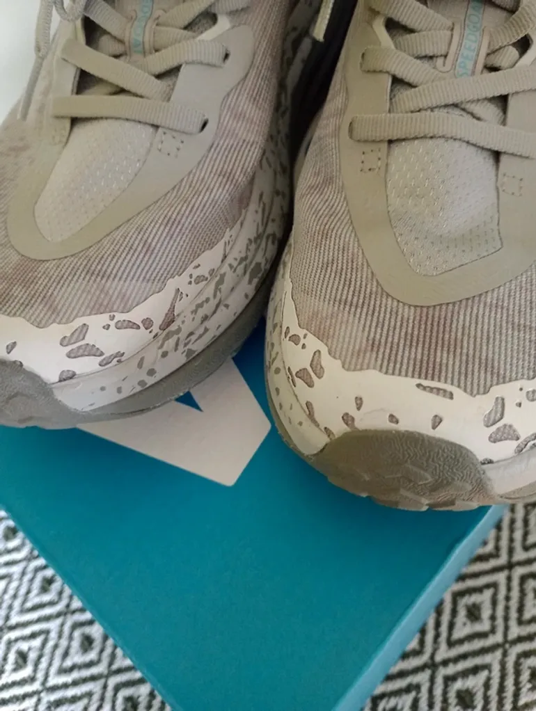 Käytetty Hoka Speedgoat 6 bike — kuva 2 / 5