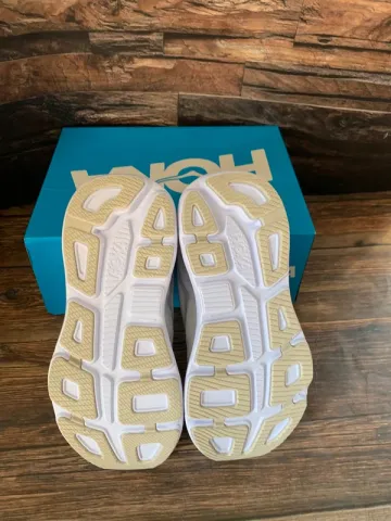 Tweedehands Hoka Bondi 9 bike — afbeelding 2 van 5