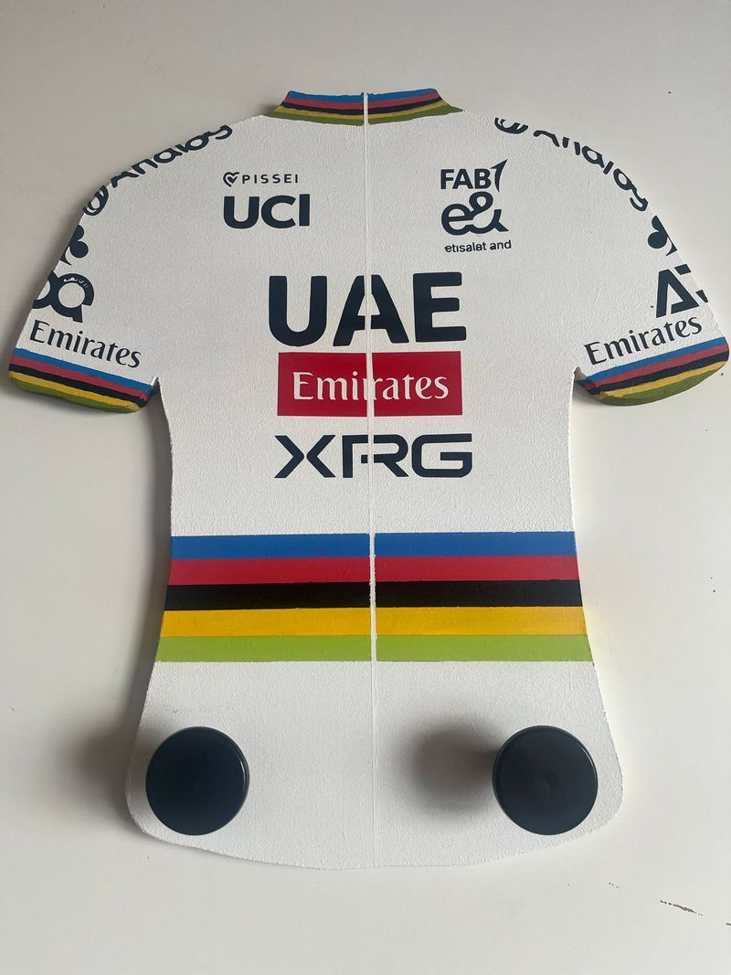 Brugt fait main UAE Team Emirates Tadej Pogačar Jersey Coat Rack 2026 Cycling Accessories