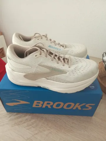 Used Brooks Ghost Max 3 bike — image 3 of 5