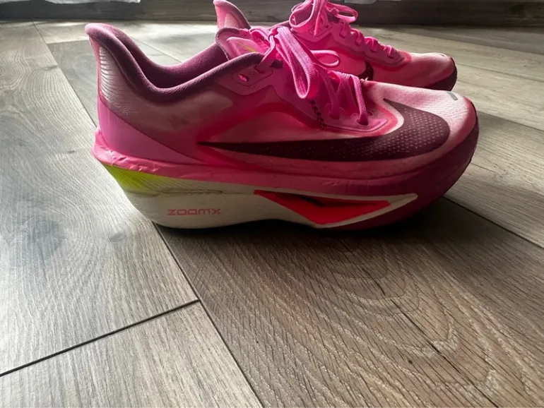 Used Nike Zoom Fly 6 bike — image 2 of 4