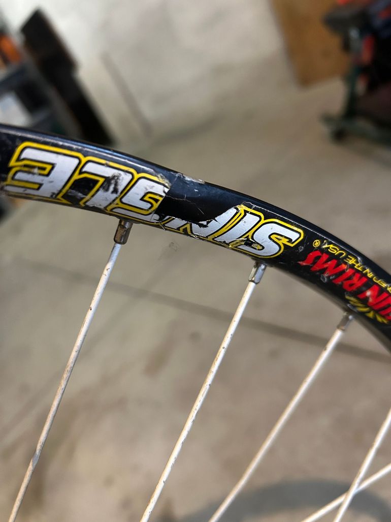 Used sun rims single track bike — image 5 of 10
