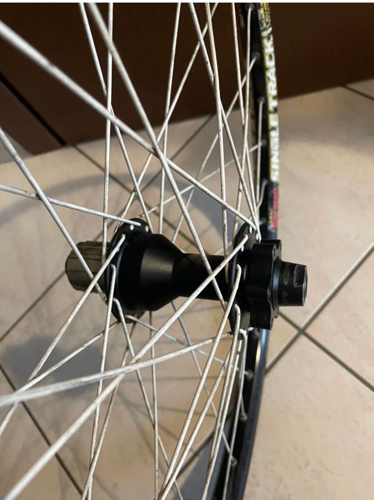 Used sun rims single track bike — image 9 of 10