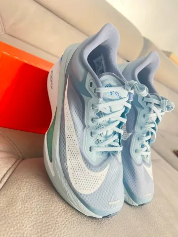 Used Nike Zoom Fly 6 bike — image 3 of 14