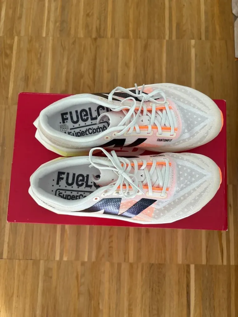 Used New Balance FuelCell SuperComp bike — image 3 of 4