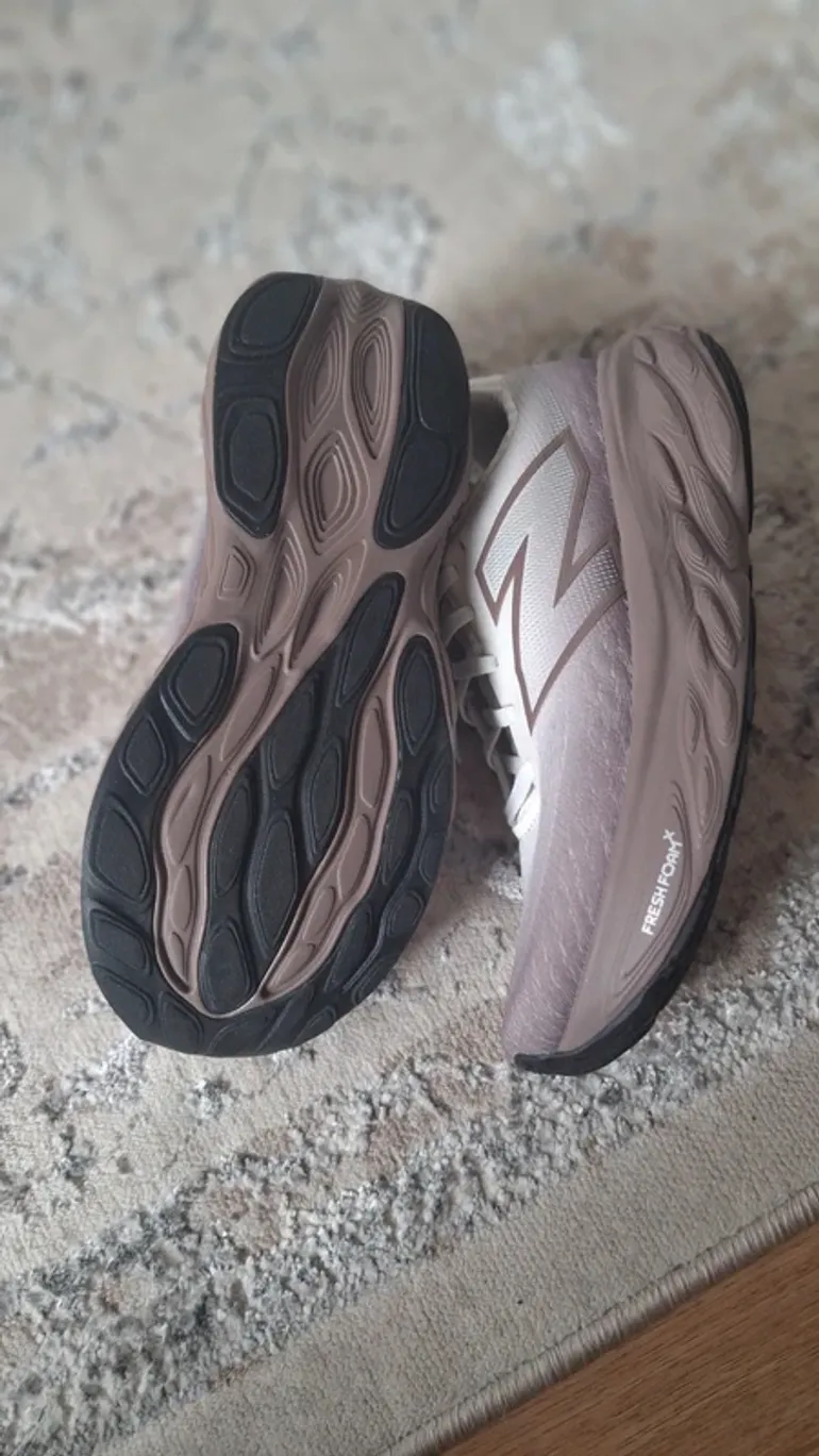 Gebrauchtes New Balance Sneaker Größe 40, 5 bike — Bild 3 von 4