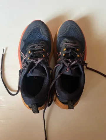Used Asics Trail running shoes bike — image 2 of 5