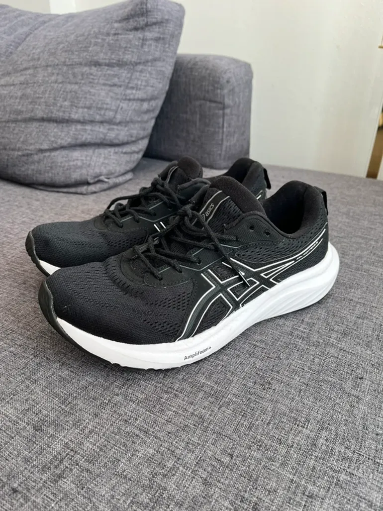 Używany Asics Gel-Contend 9 bike — zdjęcie 2 z 5
