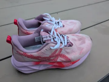 Used Asics Novablast 5 bike — image 2 of 9
