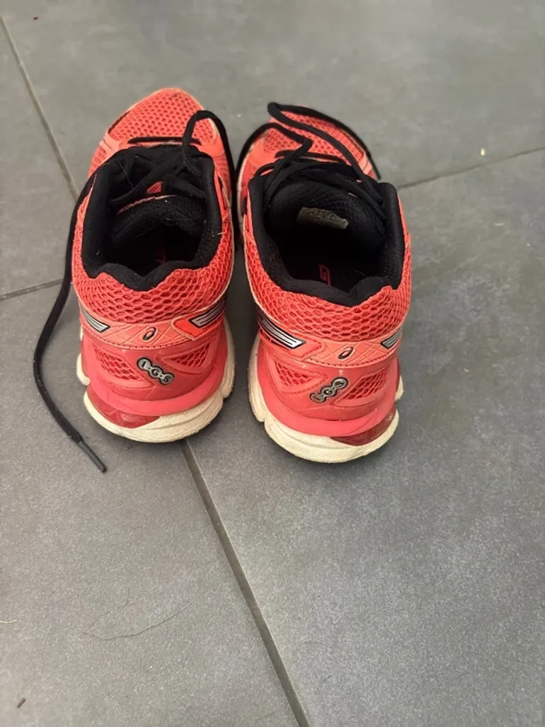Gebrauchtes Asics GT 2000 bike — Bild 2 von 8