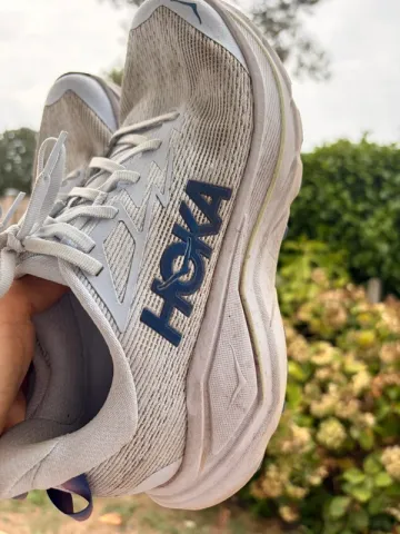 Used Hoka Challenger 8 bike — image 2 of 8