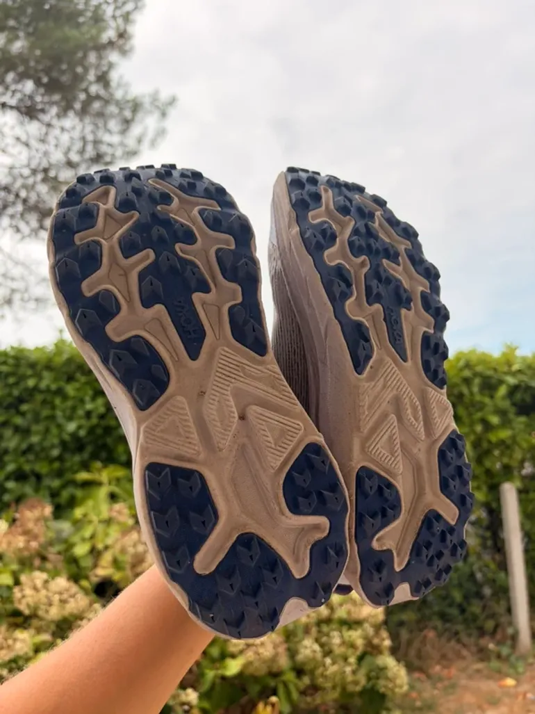 Used Hoka Challenger 8 bike — image 4 of 8