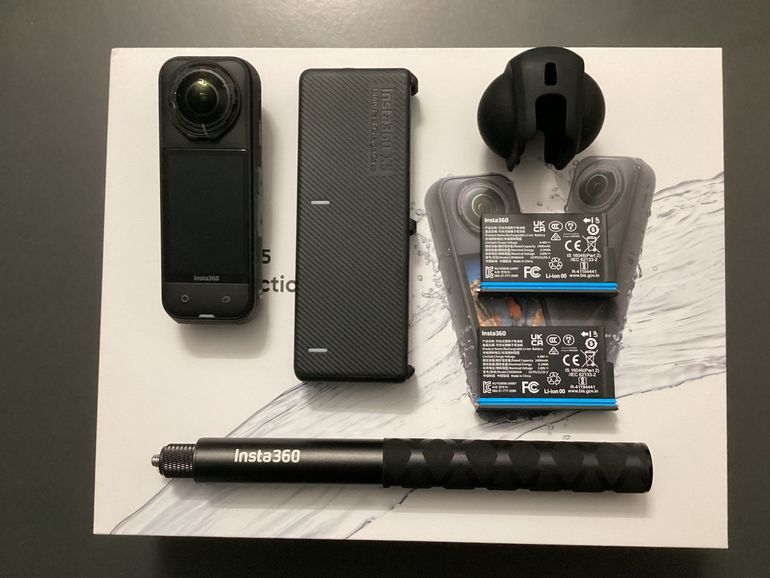 Used Insta360 InstaX5 8K 360 Action Cam - Essentials Bundle bike — image 4 of 6