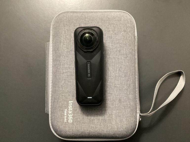 Used Insta360 InstaX5 8K 360 Action Cam - Essentials Bundle bike — image 3 of 6